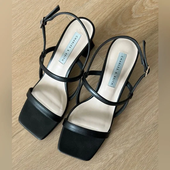 <<SOLD>> Charles & Keith Square-toe Strappy Sandals - Black - Picture 6 of 8